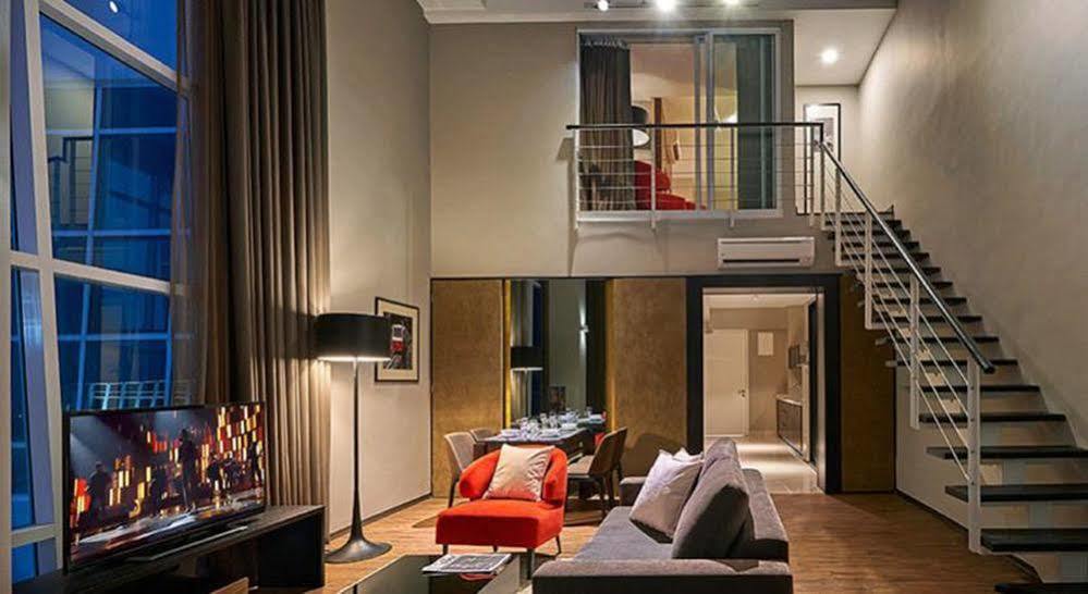 Maritime Luxury Suites George Town Exteriér fotografie