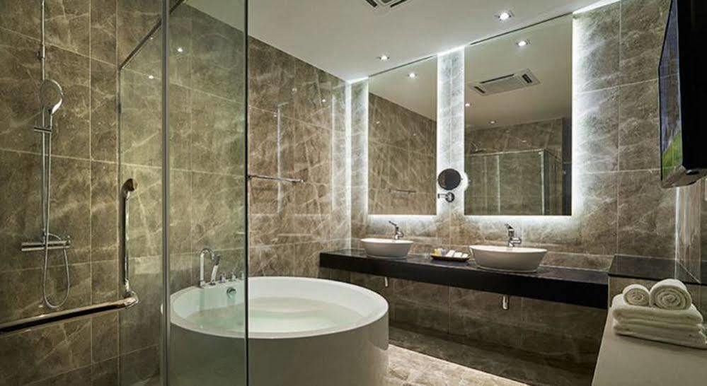 Maritime Luxury Suites George Town Exteriér fotografie